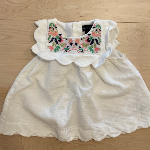 Designer baby dresses, size 6-9 months - Picture 8 of 10